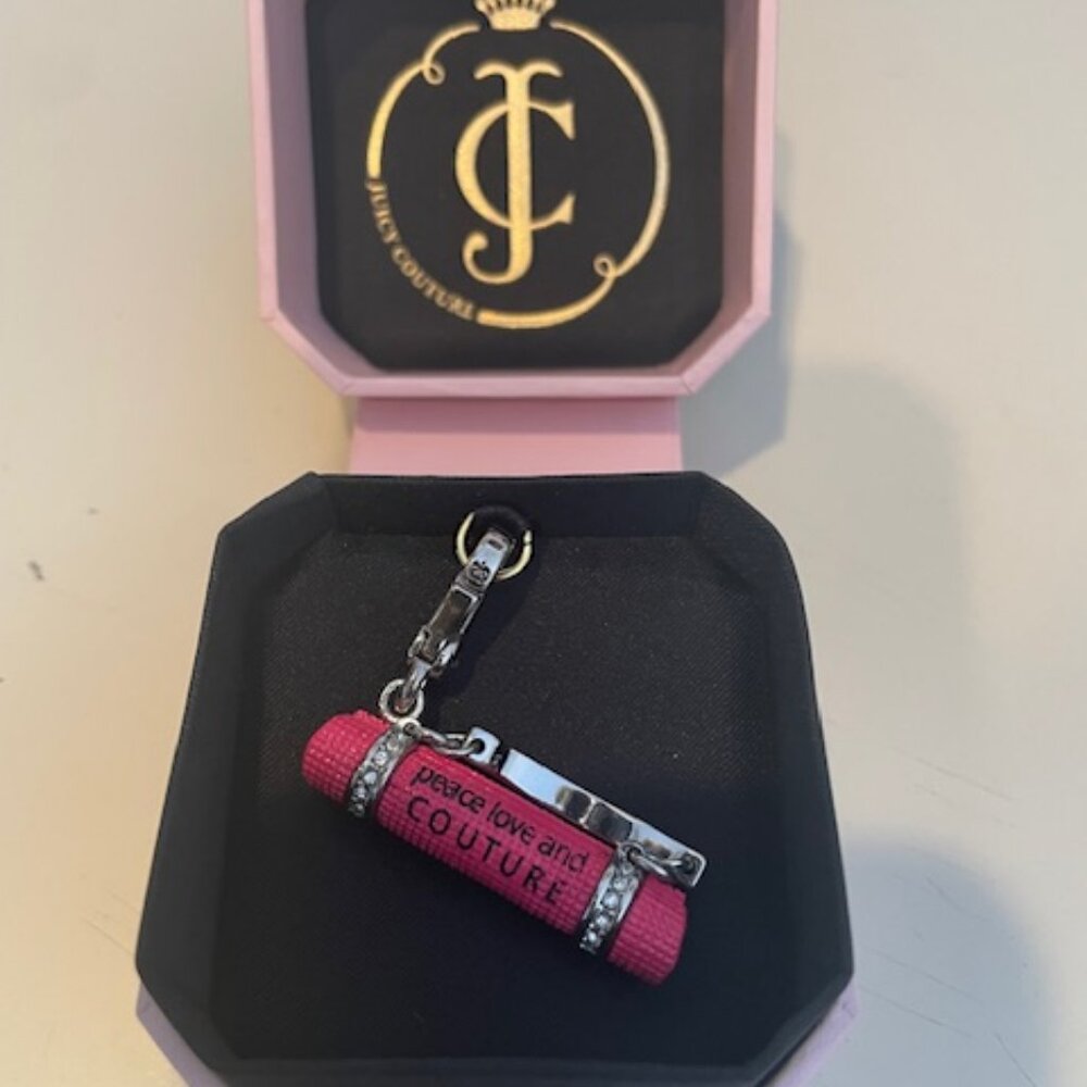 JUICY COUTURE TOGGLE BRACELET YOGA MAT SILVER CHARM Brand New in Box RETIRED!